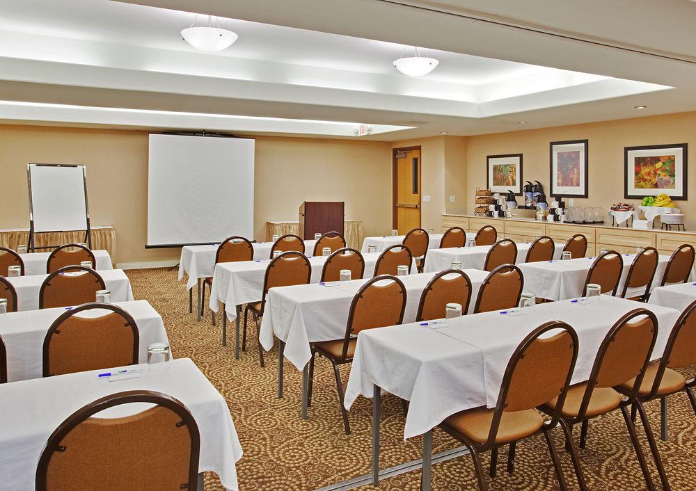 Holiday Inn Express Hotel & Suites Modesto-Salida By Ihg Екстериор снимка