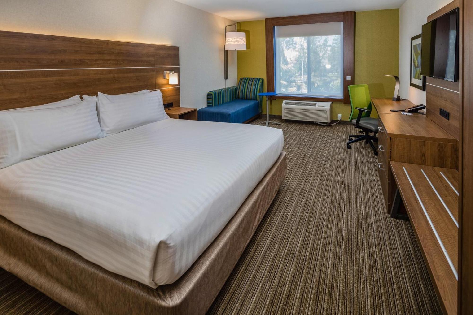 Holiday Inn Express Hotel & Suites Modesto-Salida By Ihg Екстериор снимка