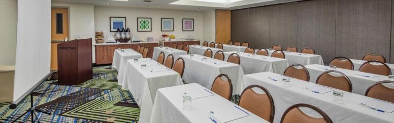 Holiday Inn Express Hotel & Suites Modesto-Salida By Ihg Екстериор снимка