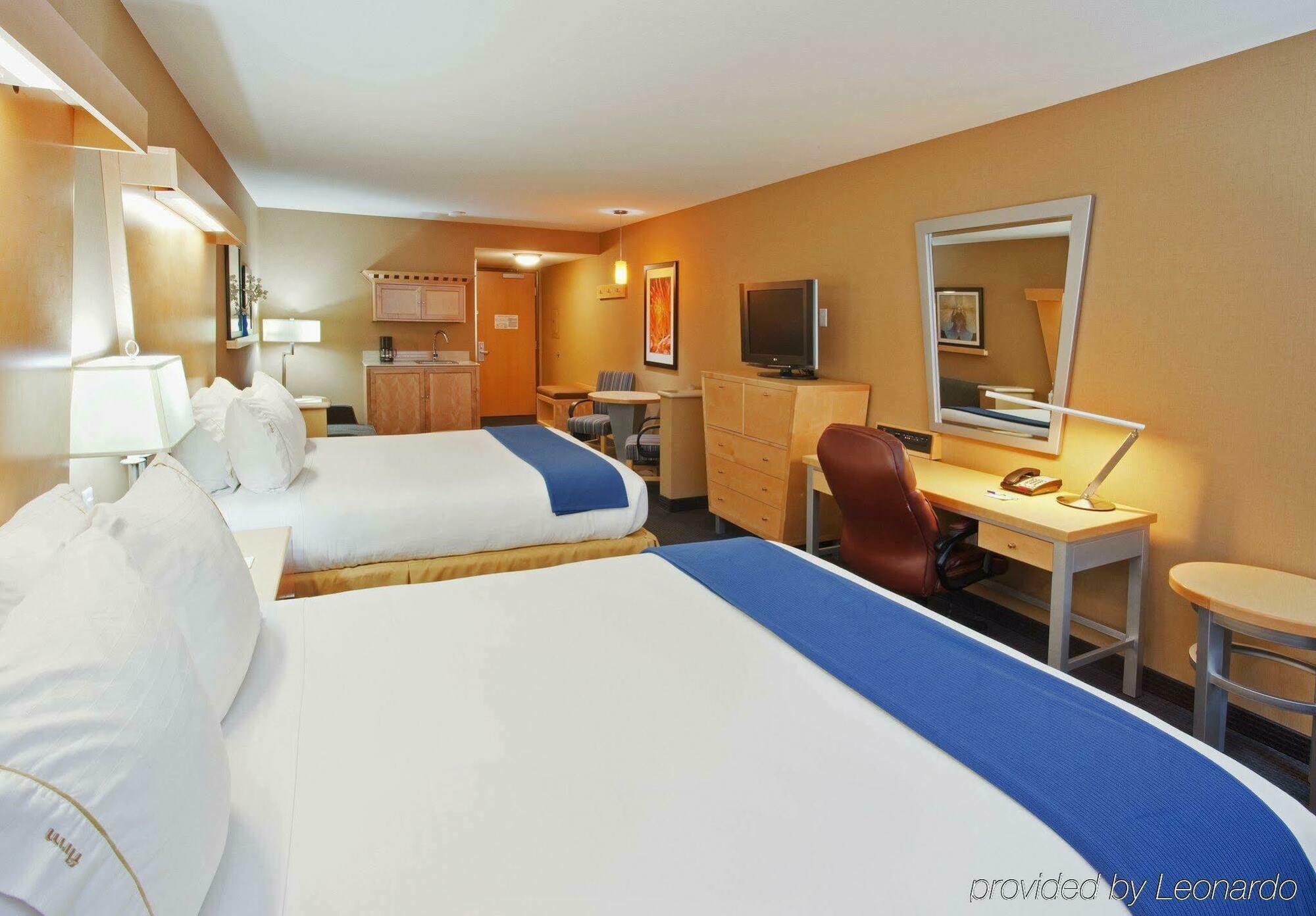 Holiday Inn Express Hotel & Suites Modesto-Salida By Ihg Екстериор снимка